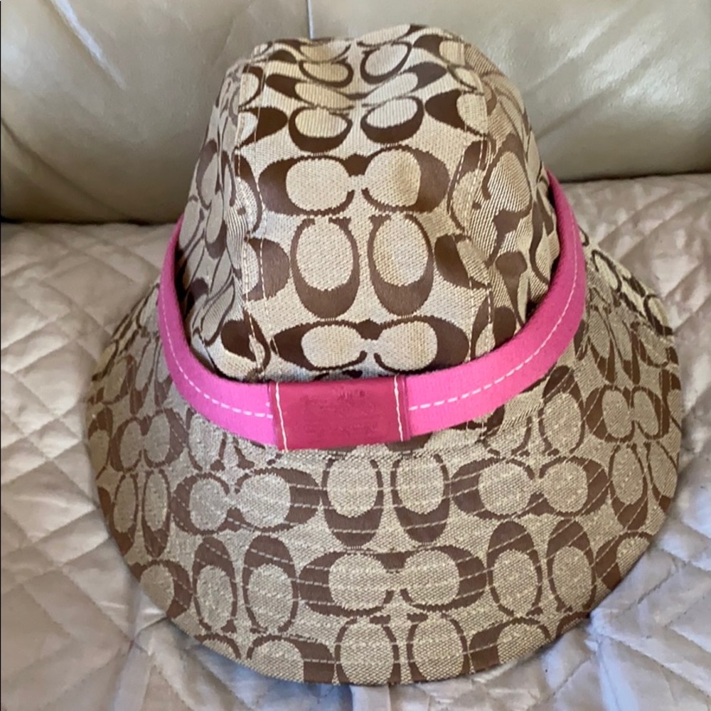 Coach hat